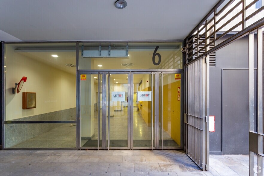 Carrer de Rivadeneyra, 6, Barcelona, Barcelona en alquiler - Foto del edificio - Imagen 3 de 6