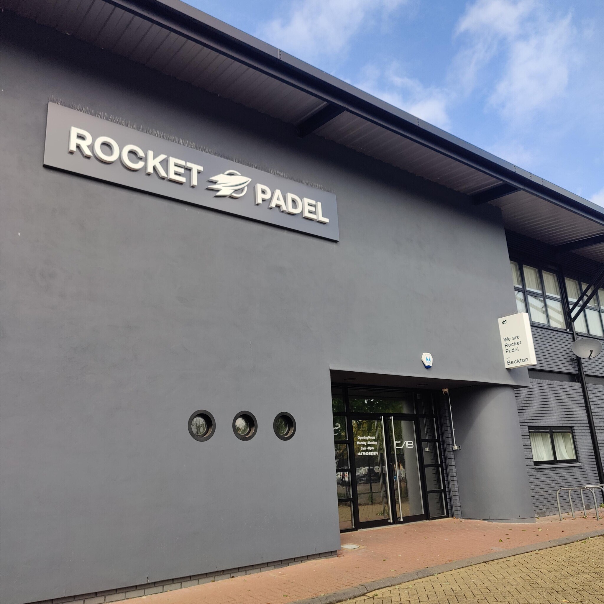 1 Triumph Rd, London en alquiler Foto principal- Imagen 1 de 5