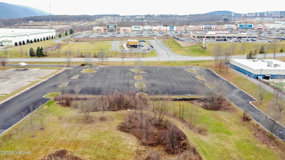 1203 Lycoming Mall Cir, Muncy, PA en alquiler - Foto del edificio - Imagen 2 de 5