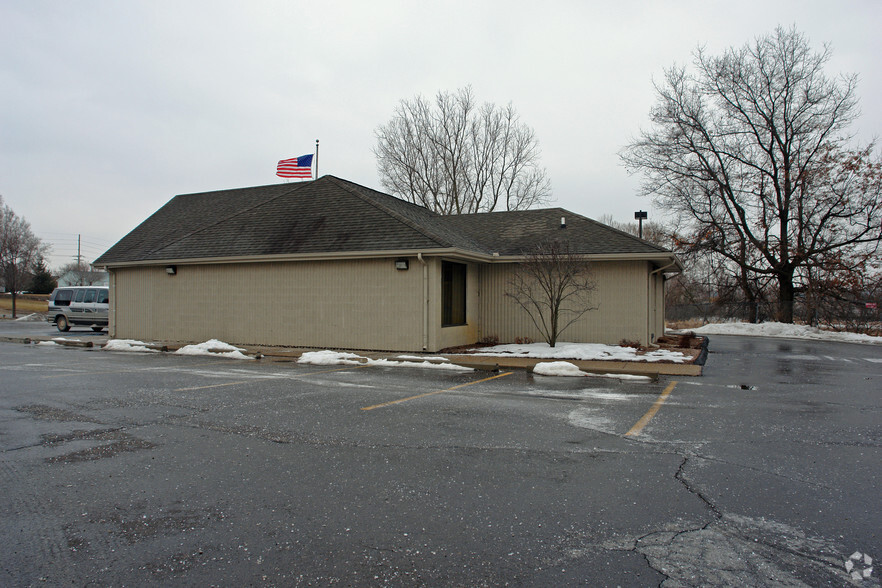 1820 S Milford Rd, Highland, MI en alquiler - Foto del edificio - Imagen 2 de 2