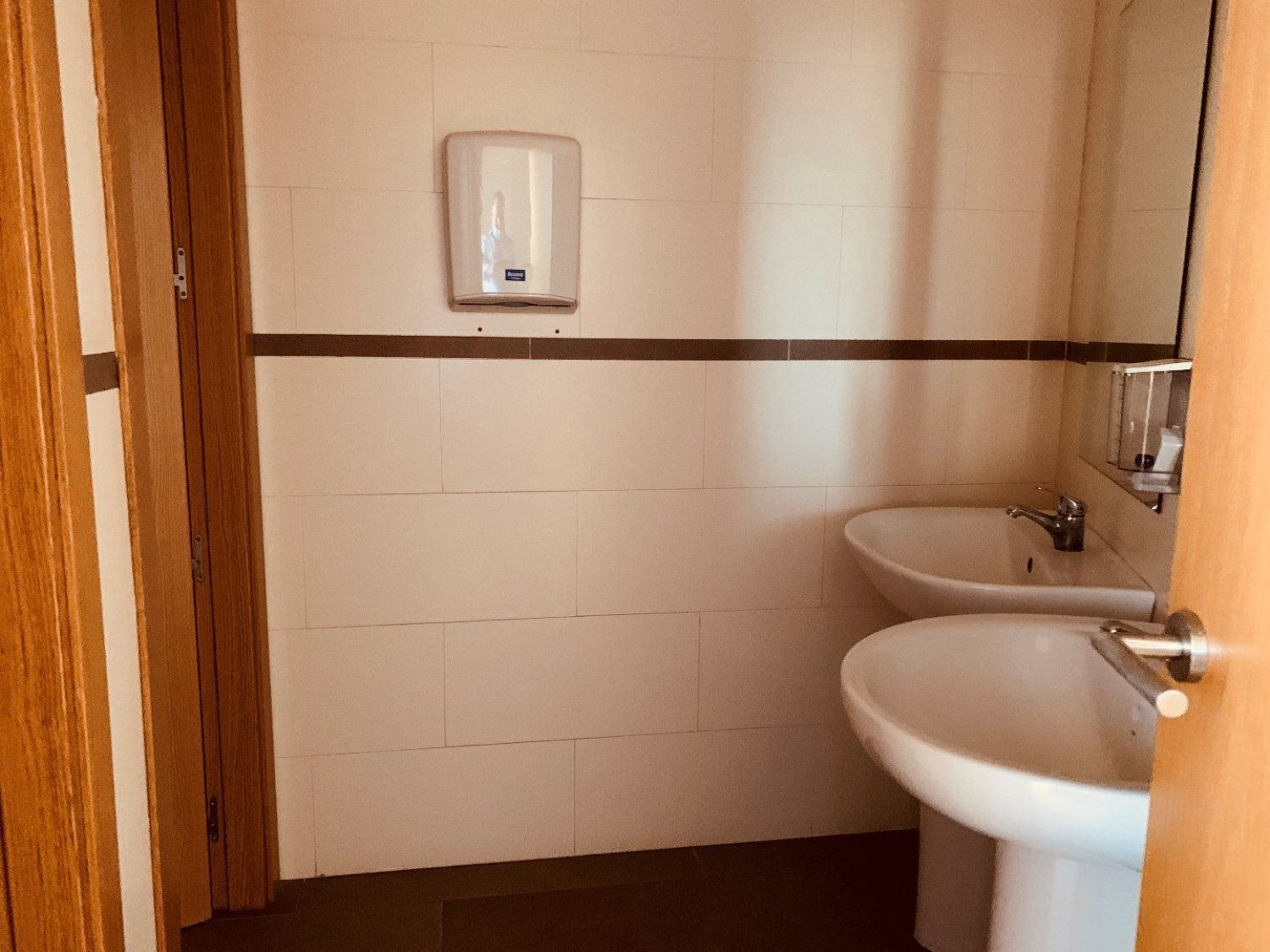 Oficina en Santiponce en alquiler Foto del edificio- Imagen 1 de 21