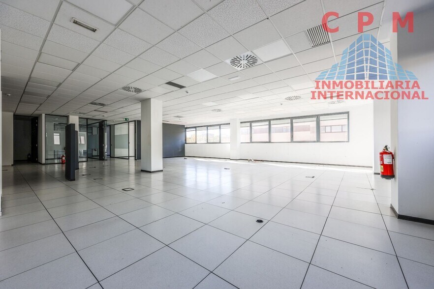 Oficina en Madrid, Madrid en alquiler - Foto del edificio - Imagen 2 de 3