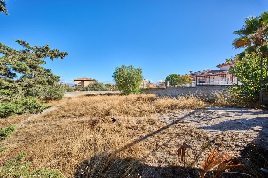 Calle Tórtola, 20, Vegas del Genil, Granada en venta - Foto del edificio - Imagen 3 de 10