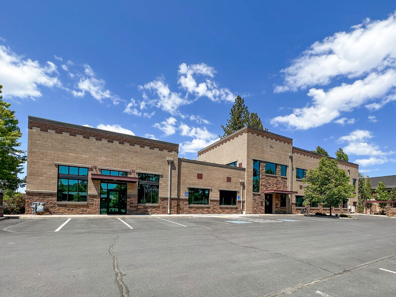 2796 NW Clearwater Dr, Bend, OR en alquiler - Foto del edificio - Imagen 1 de 9