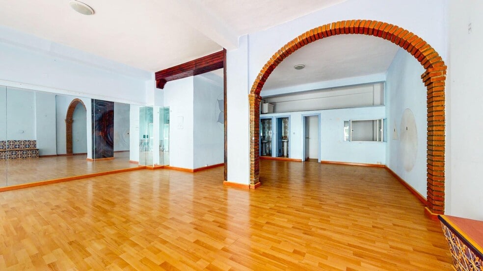 Local en Málaga, Málaga en venta - Foto del edificio - Imagen 2 de 26