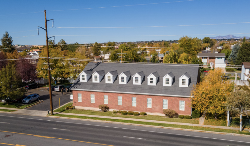 327 W Gordon Ave, Layton, UT en alquiler - Foto del edificio - Imagen 1 de 13