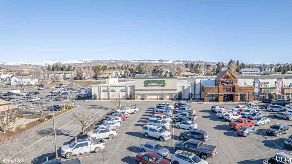 611 Valley Mall Pky, East Wenatchee, WA en venta - Foto del edificio - Imagen 2 de 9