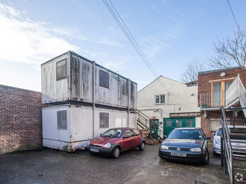 149-155 High St, New Malden en venta - Foto principal - Imagen 1 de 3