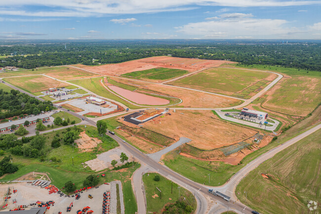 Más detalles para I-35 & Waterloo Rd, Edmond, OK - Terrenos en alquiler