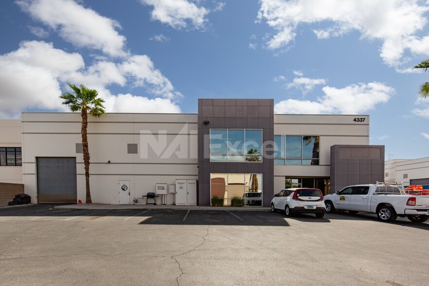 4337 W Sunset Rd, Las Vegas, NV en alquiler - Foto del edificio - Imagen 2 de 15