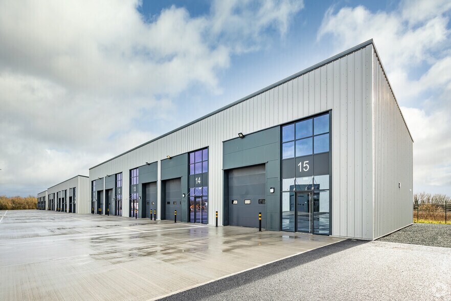 11-15 Trident Business Park, Llangefni en alquiler - Foto del edificio - Imagen 2 de 4