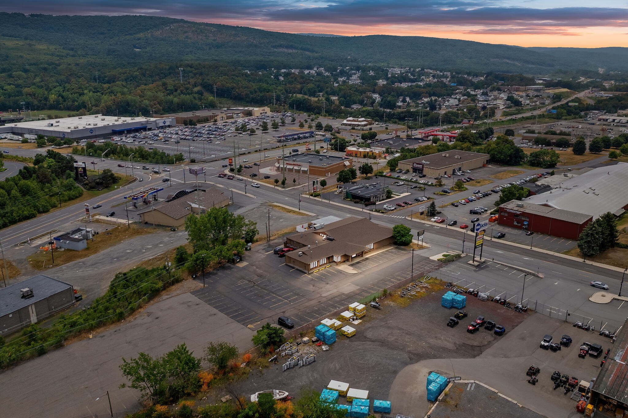 380 Coal St, Wilkes Barre, PA en alquiler Foto del edificio- Imagen 1 de 45