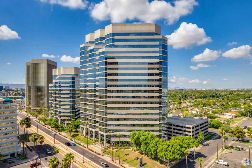 2800 N Central Ave, Phoenix, AZ en alquiler - Foto del edificio - Imagen 1 de 4