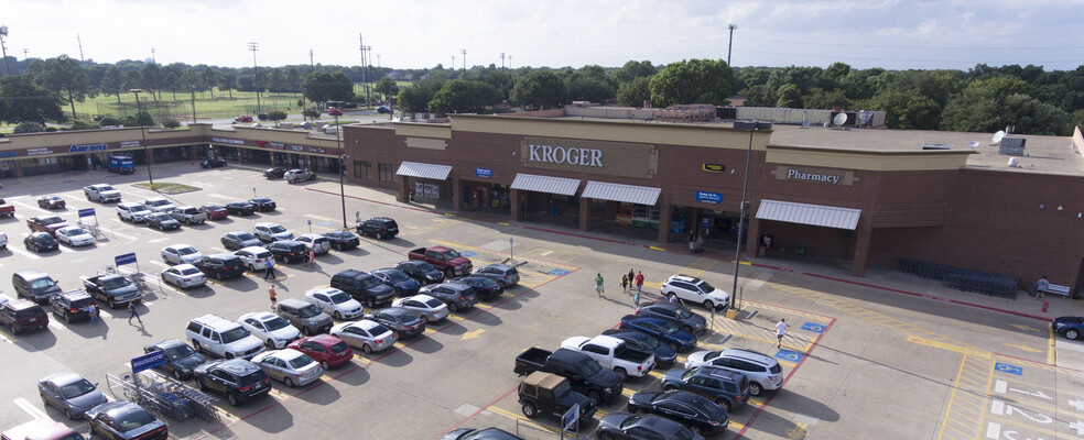 2101-2113 Harwood Rd, Bedford, TX en alquiler - Foto del edificio - Imagen 3 de 6