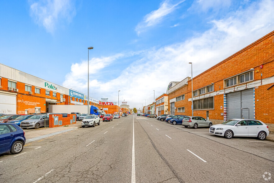 257 Carretera del Mig, L'Hospitalet de Llobregat, Barcelona en venta - Foto del edificio - Imagen 3 de 4