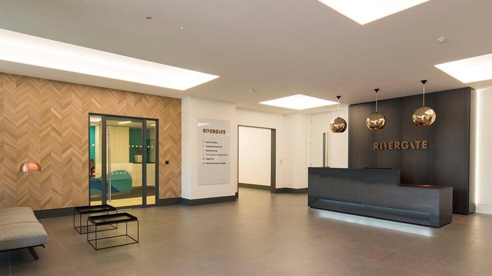 London Rd, Newbury en alquiler - Vestíbulo - Imagen 3 de 30