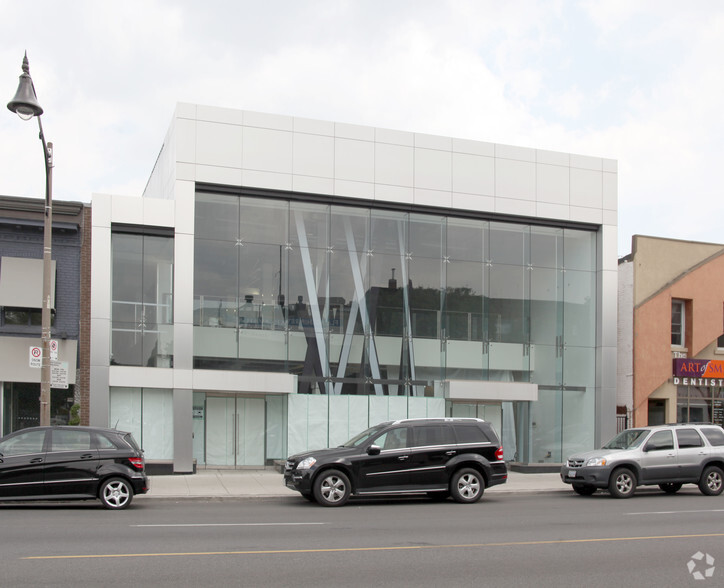 2529 Yonge St, Toronto, ON en alquiler - Foto del edificio - Imagen 3 de 4