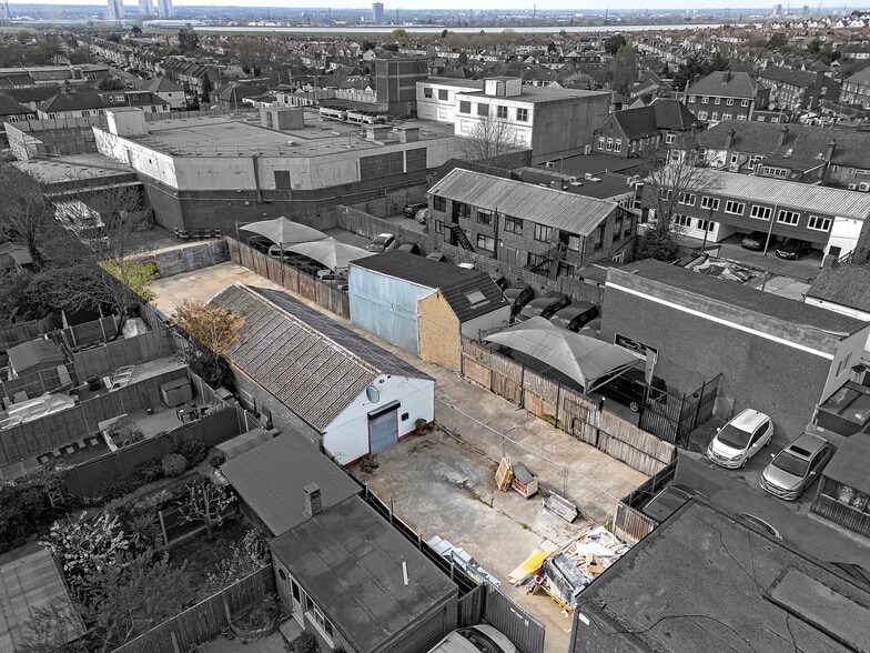 249A Chingford Mount Rd, London en venta - Foto del edificio - Imagen 2 de 5