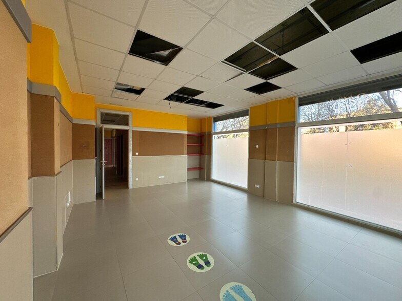 Local en Zaragoza, Zaragoza en alquiler - Foto del edificio - Imagen 3 de 59