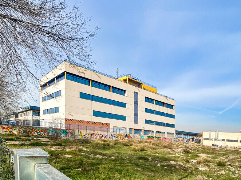 Oficinas en Madrid, MAD en venta - Foto del edificio - Imagen 2 de 3