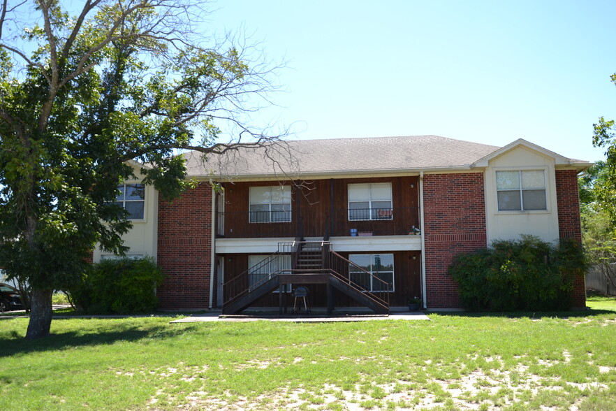 100 Shady River Dr, Junction, TX en venta - Foto del edificio - Imagen 1 de 18