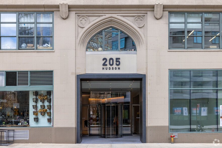 205 Hudson St, New York, NY en alquiler - Foto del edificio - Imagen 2 de 9