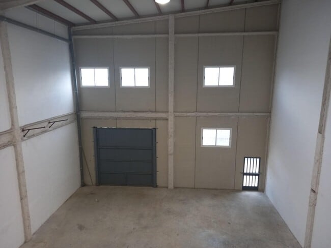 Más detalles de Nave en alquiler