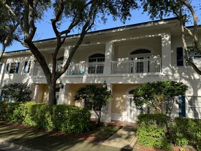 100 Village Crossing, Palm Beach Gardens, FL en alquiler Foto del edificio- Imagen 2 de 4