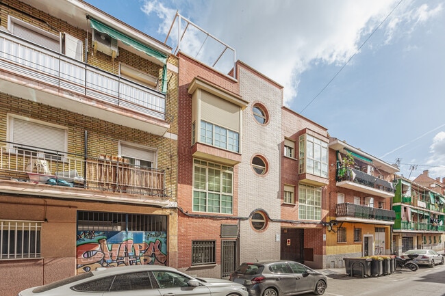 Más detalles de Calle del Ánsar, 70, Madrid - Edificio residencial​ en venta