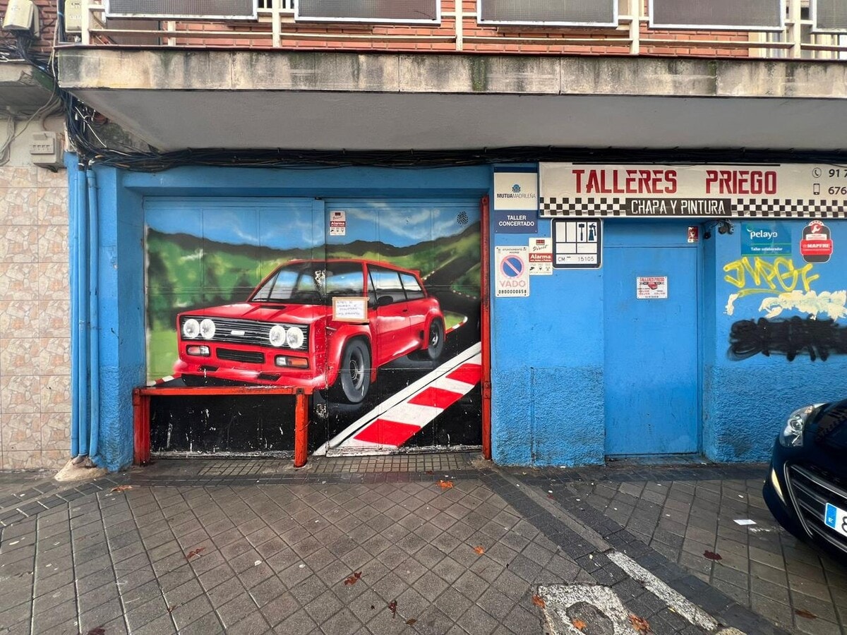 Madrid, MAD 28034 - Unidad Puerta 01 - - Foto del interior - Image 1 of 20