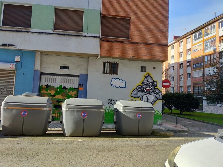 Calle Ampurdán, 9, Gijón, Asturias en venta - Foto del edificio - Imagen 2 de 3