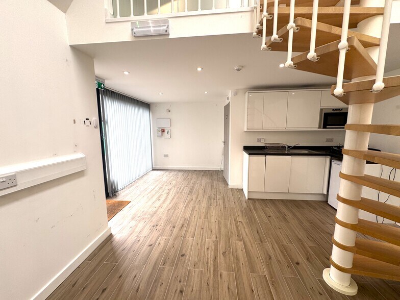 2A St Johns Hill Grove, London en alquiler - Foto del interior - Imagen 3 de 6