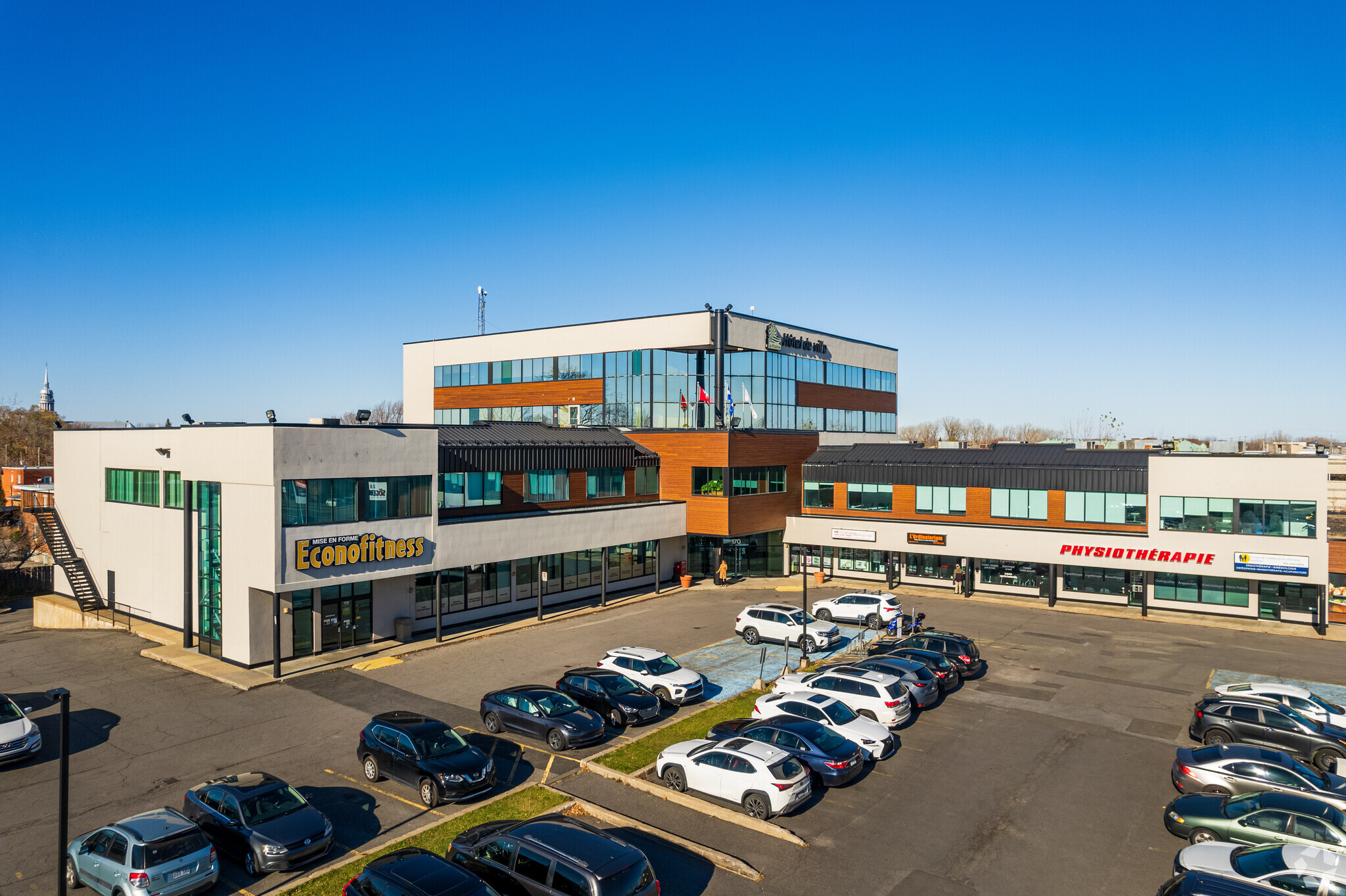 170 Boul Taschereau, La Prairie, QC en alquiler Foto del edificio- Imagen 1 de 23