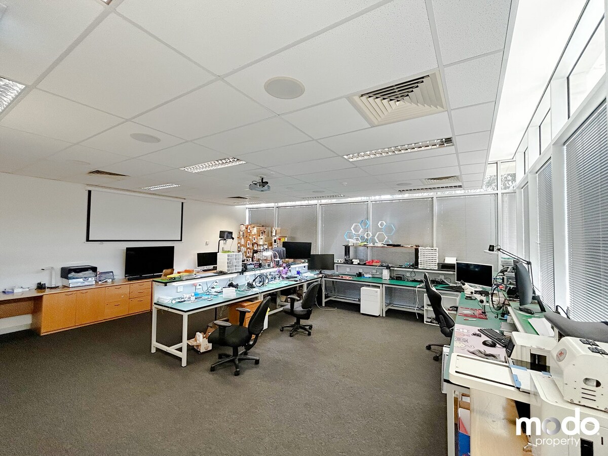 1 Ricketts Rd, Mount Waverley, VIC 3149 - Unidad 6 - - Foto del interior - Image 2 of 7