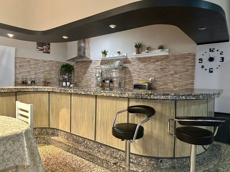 Local en Arroyo de la Luz, Cáceres en venta - Foto del edificio - Imagen 2 de 14