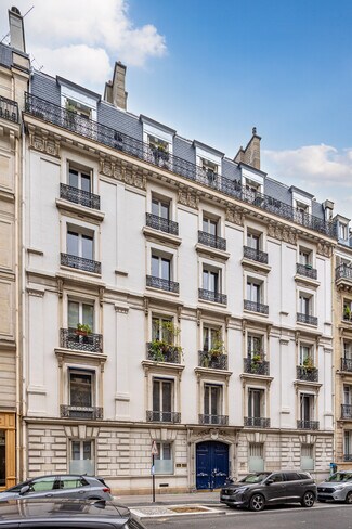Más detalles de 24 Rue De Turin, Paris - Oficina en venta