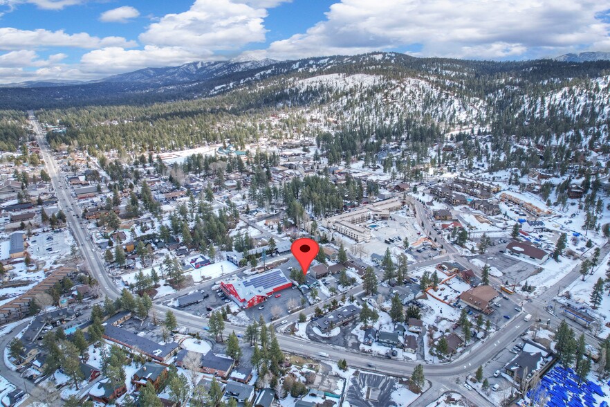 559 Bonanza Trail, Big Bear Lake, CA en venta - Foto del edificio - Imagen 3 de 15