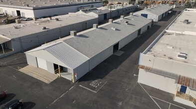 11240 Sherman Way, Sun Valley, CA en alquiler Vista aérea- Imagen 1 de 10