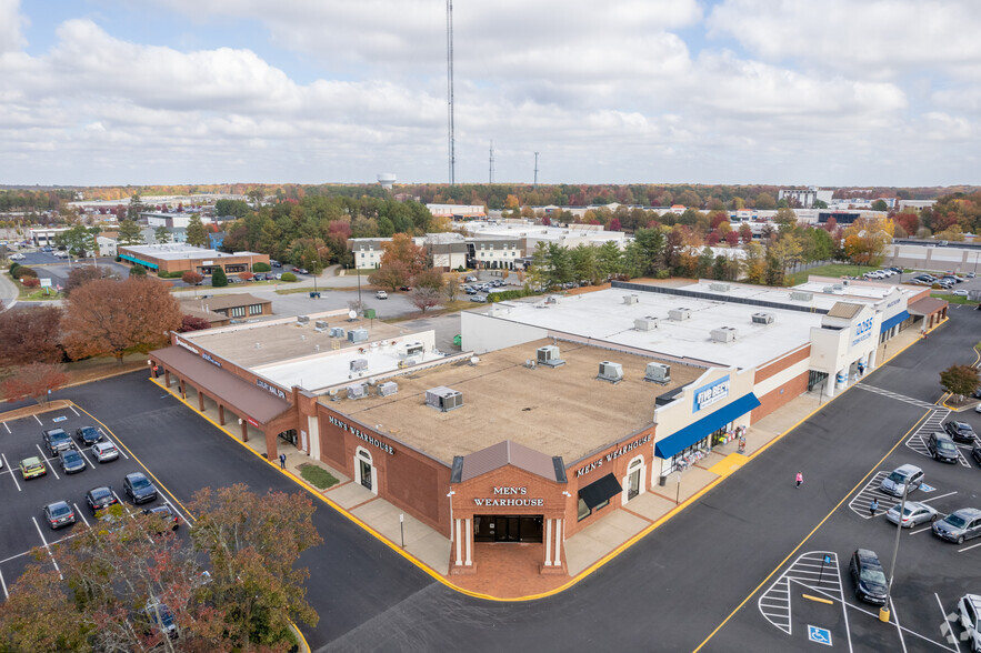 Chesterfield Towne Center cartera de 4 inmuebles en venta en LoopNet.es - Foto principal - Imagen 3 de 4