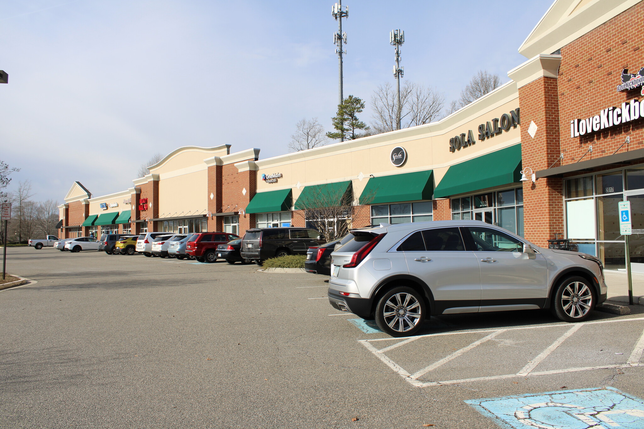 2013-2077 Walmart Way, Midlothian, VA en alquiler Foto del edificio- Imagen 1 de 9