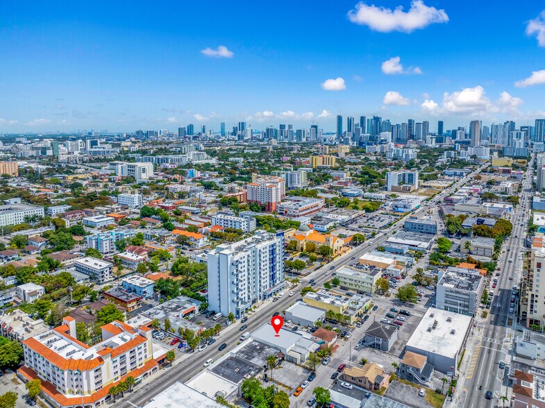 1432-1436 W Flagler St, Miami, FL en venta - Foto del edificio - Imagen 2 de 14