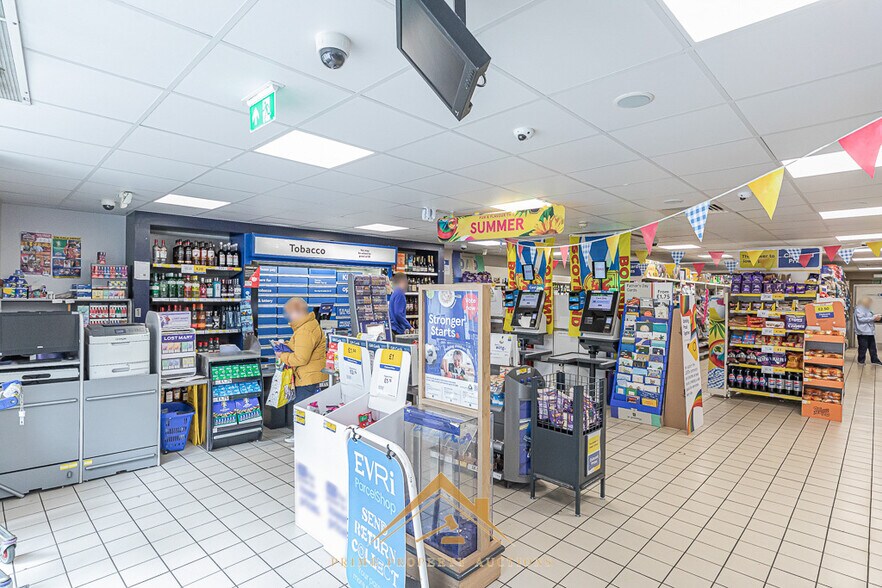 76 Main St, Kilwinning en venta - Foto del edificio - Imagen 2 de 20