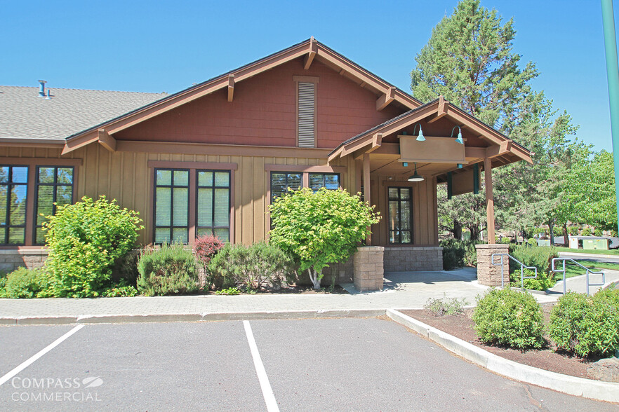 3052 NW Merchant Way, Bend, OR en alquiler - Foto del edificio - Imagen 2 de 11