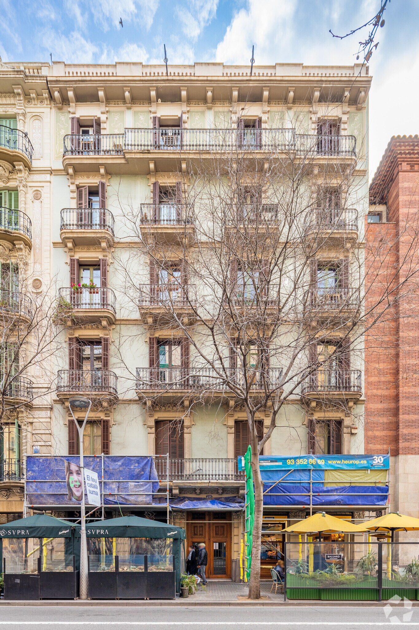 Edificio residencial en Barcelona, Barcelona en venta Foto del edificio- Imagen 1 de 18