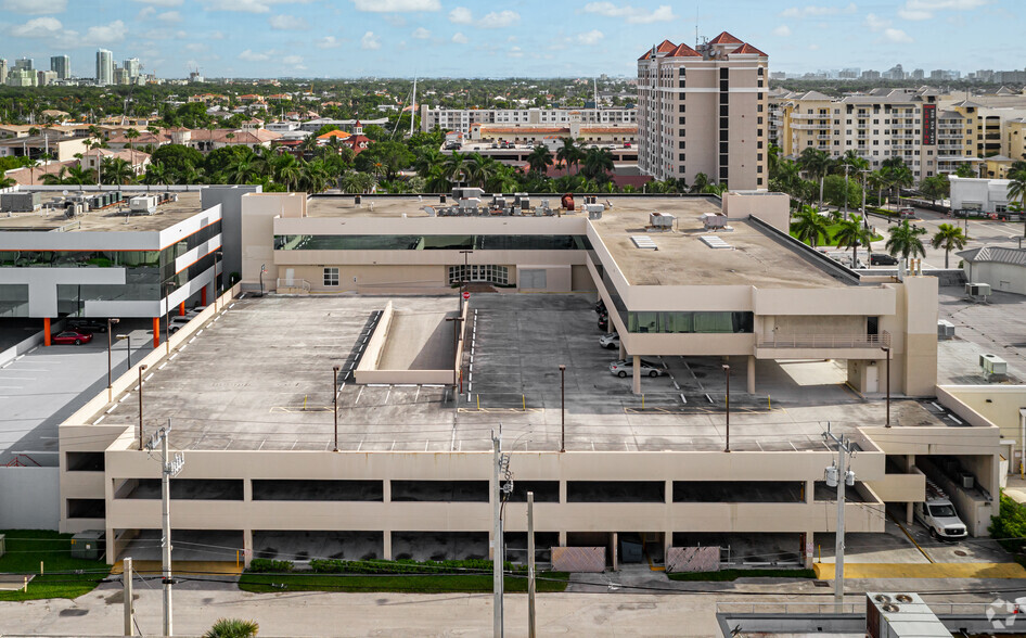 1650-1670 SE 17th St, Fort Lauderdale, FL en alquiler - Foto del edificio - Imagen 3 de 9