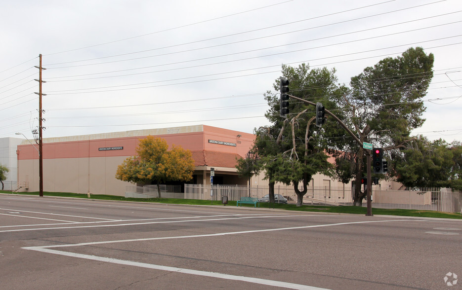 1326 W Fairmont Dr, Tempe, AZ en alquiler - Foto del edificio - Imagen 1 de 3