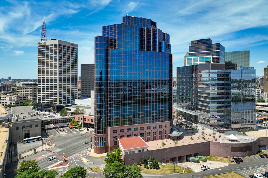 1 Riverfront Plz, Newark, NJ en alquiler - Foto del edificio - Imagen 3 de 5