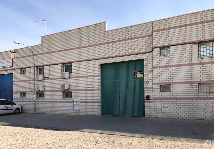 Calle Seoane, 14, Yeles, Toledo en venta - Foto del edificio - Imagen 2 de 3