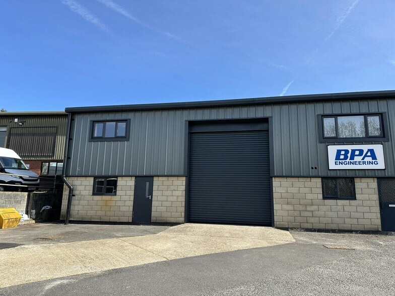 Ardglen Rd, Whitchurch en venta - Foto del edificio - Imagen 3 de 3