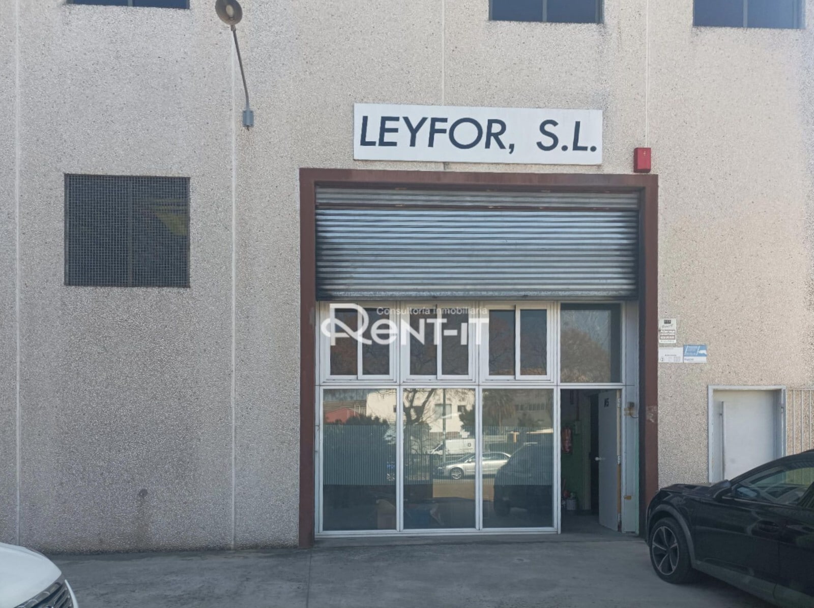 Nave en Sant Vicenç dels Horts, Barcelona en alquiler Foto principal- Imagen 1 de 2